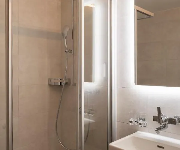 Bahnhof Отель 3*