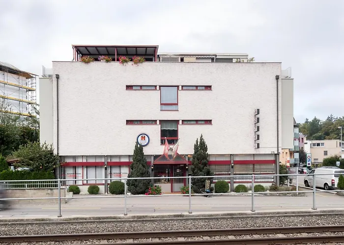 Bahnhof מלון Zollikofen